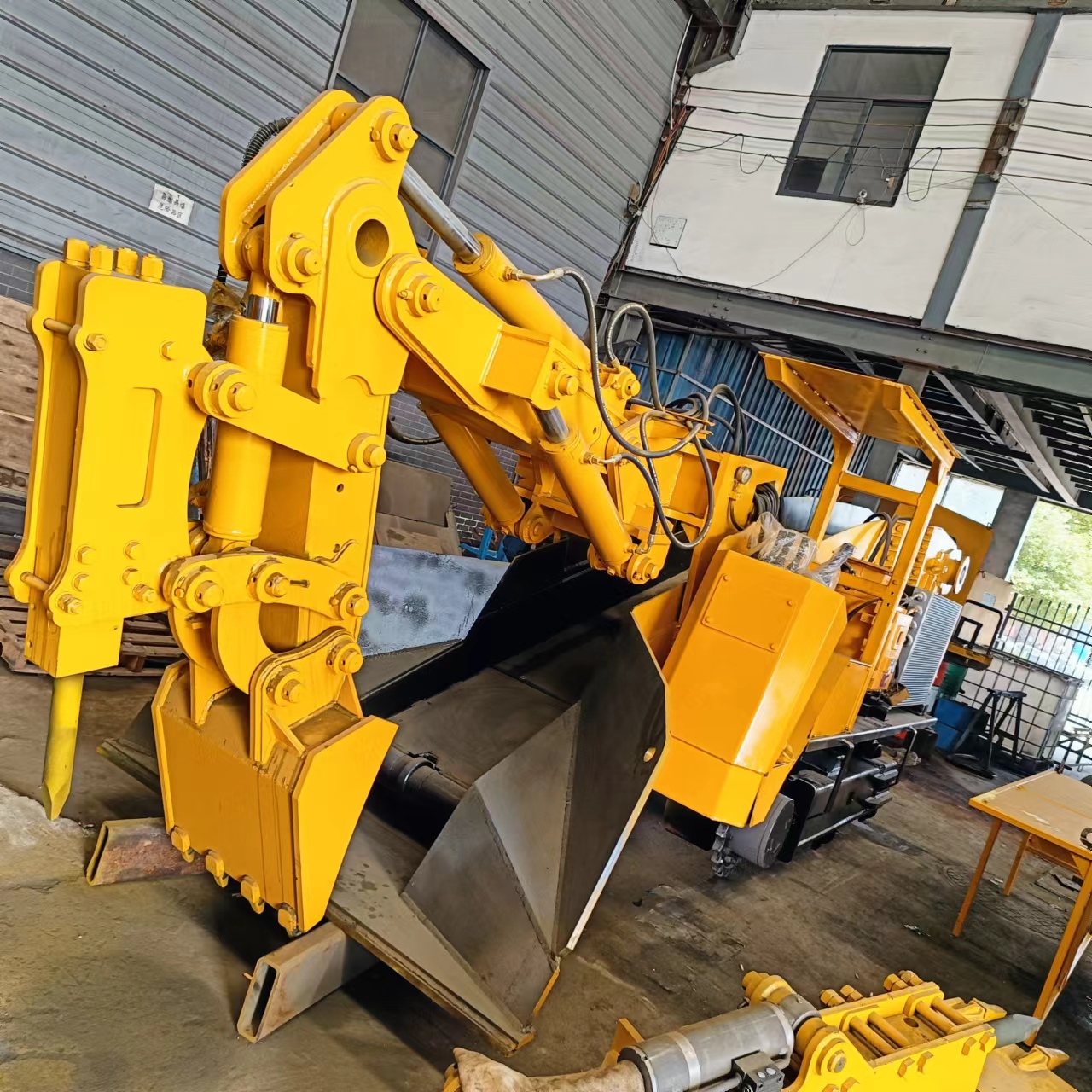 80型破碎錘扒渣機(jī)